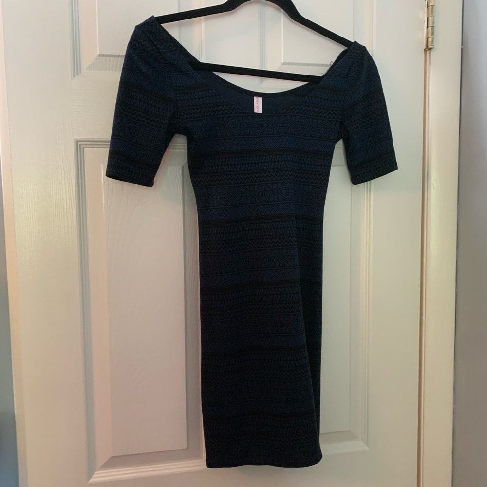 Black and blue mini dress